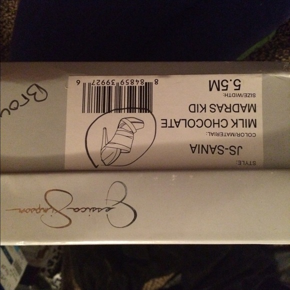 Heels - Picture 3 of 3