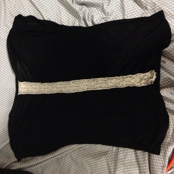 Aztec Design Lace Top - Picture 2 of 4