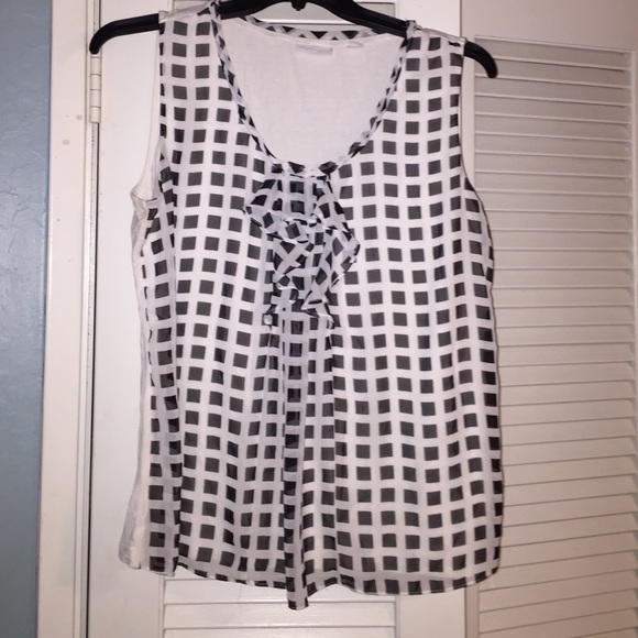 Fun & flirty top