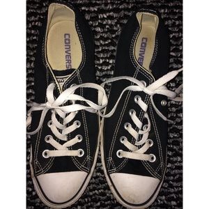 Black low top converse