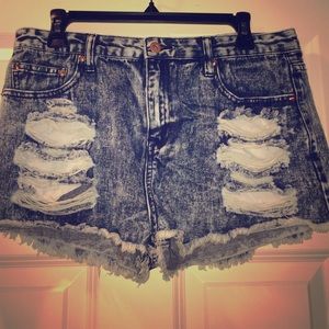 NWT High waisted acid wash denim shorts