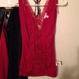 Red lace back shirt BONGO