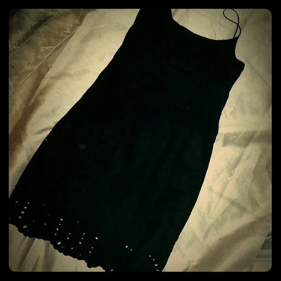 Little black spring dress zip up size 4/6