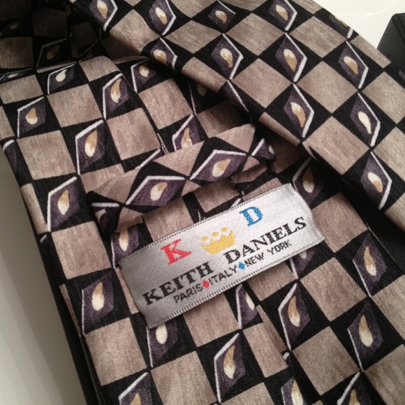 New in Box Keith Daniels Necktie - Picture 2 of 3