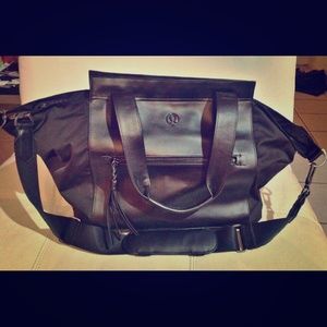 Lululdmon Black/pink