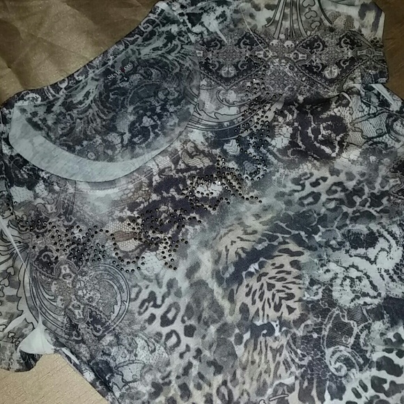 Style & Co blouse Leopard metal accents