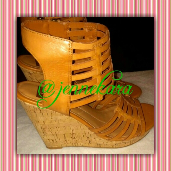 Tan DV by Dolce Vita 'Tila' Wedges!