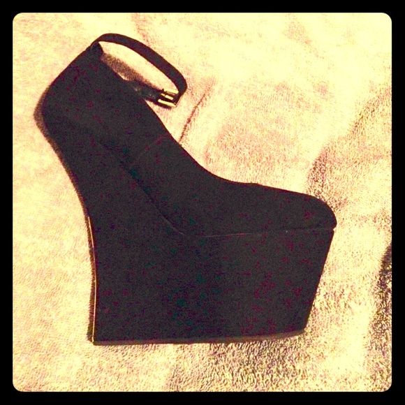 Shoes - Black wedge no heel~ heels worn once!