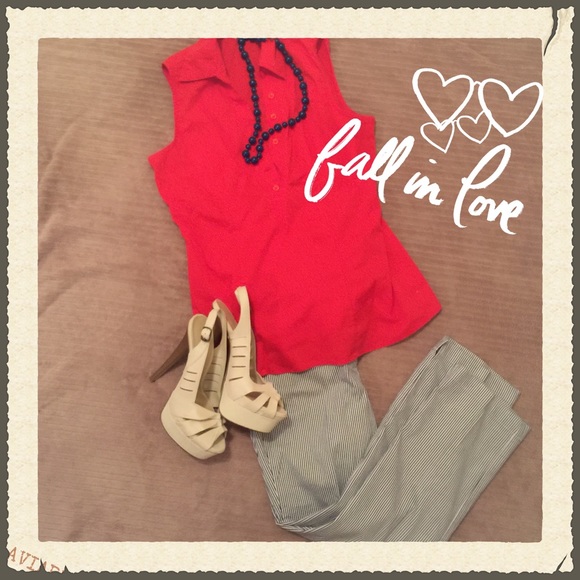 Blue and white striped Jones New York Capri pants