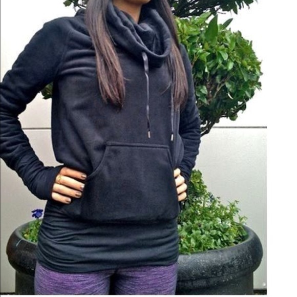 lululemon athletica Sweaters - Lululemon Don't Worry Be Happy Fleece Pullover
