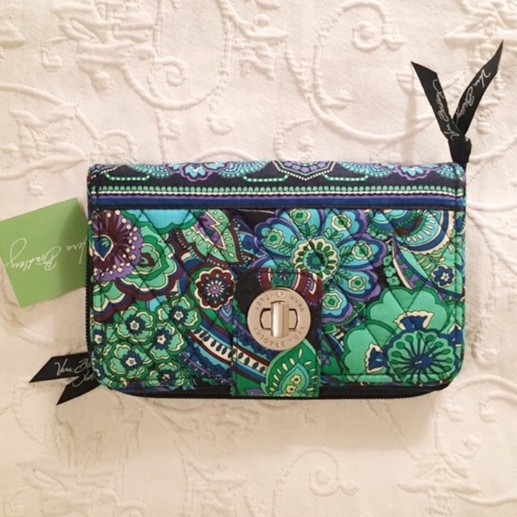 ❌SOLD❌Vera Bradley Wallet/Clutch