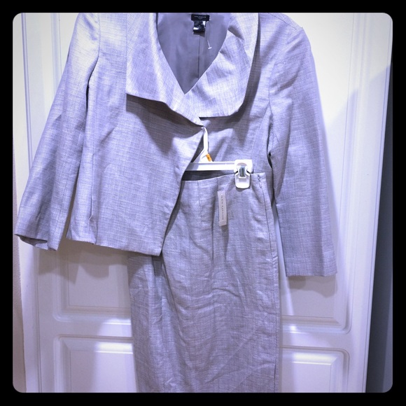 Light grey light tweed suit and skirt