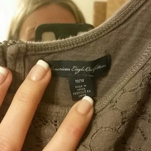 AE gray floral top - Picture 2 of 4