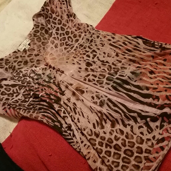 Leopard print flowy blouse