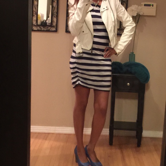 Esley White Faux Leather Jacket - Picture 3 of 4