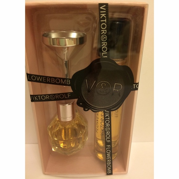 Viktor & Rolf Flowerbomb Travel Duo