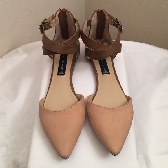 Steve Madden Elka Flats, Size 7