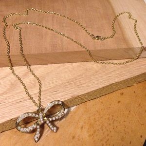 Bow with Embellished Pearl Pendant Necklace