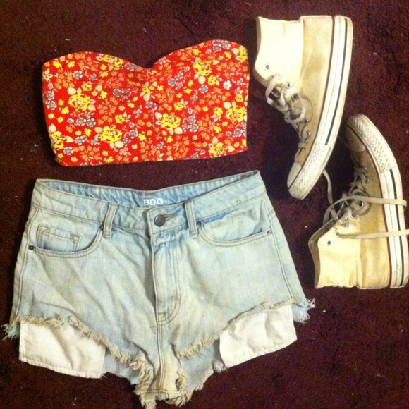 SOLD❌ high waisted one of a kind Jean denim shorts - Picture 2 of 4