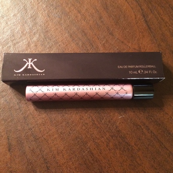 FREE WITH BUNDLE OF 3 ITEMS OR MORE