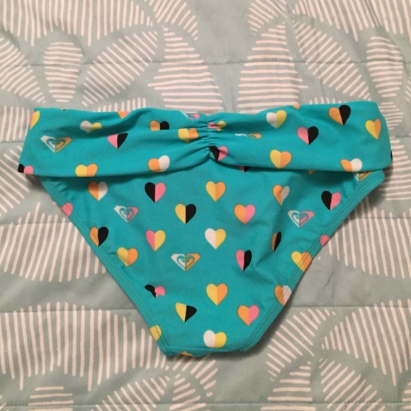 Adorable Roxy bikini bottoms! - Picture 2 of 2
