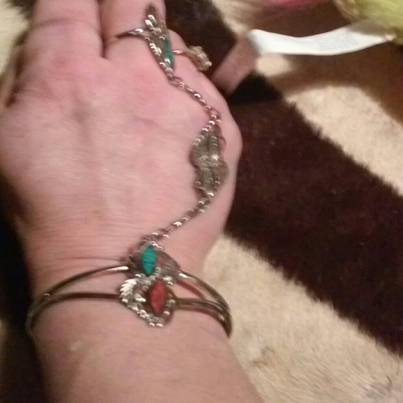 Braclet hooked to a ring Indians. Style very. Pret