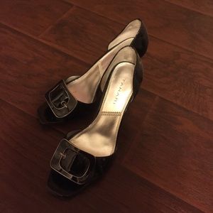 TAHARI very beautiful high heels shoes