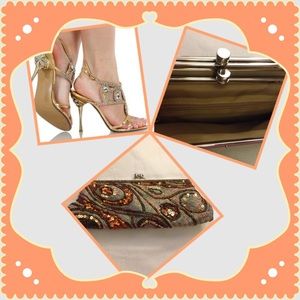 🎉HP 5/8, 9/25🎉 Double Sided Embellished Clutch