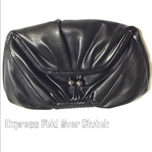 Express Clutch