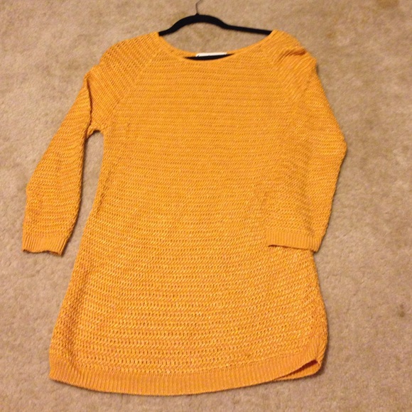 Gold and mustard yellow sweater