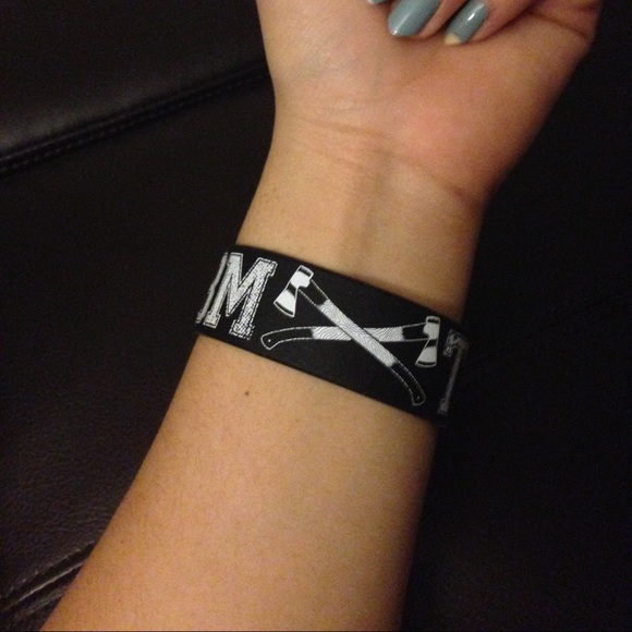 (2 for $4) Bring Me The Horizon Rubber Bracelets - Picture 3 of 3