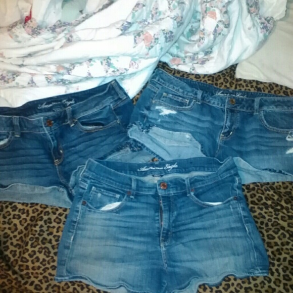 American eagle shorts.