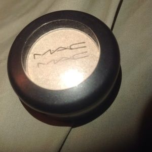 MAC Eyeshadow-Shroom