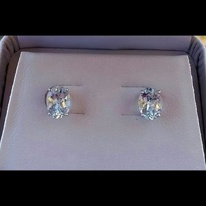 Aquamarine stud earrings in solid 14k