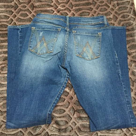 Light jeans - Picture 2 of 2