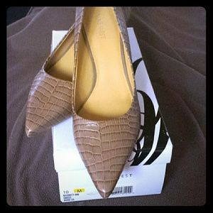 Brand new Nine West pumps