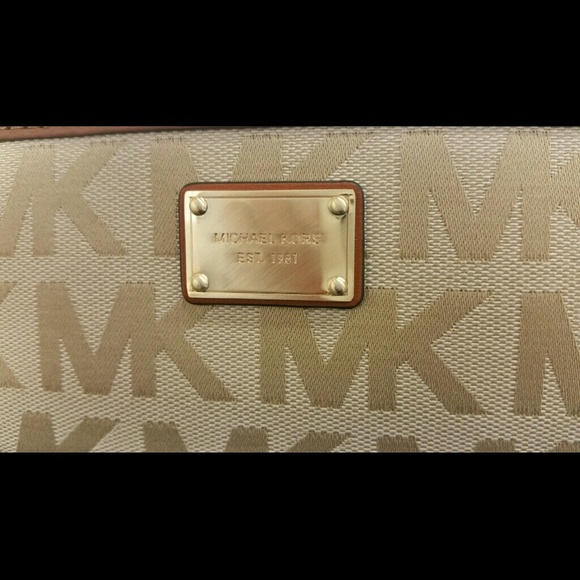 SOLD! - Picture 2 of 4