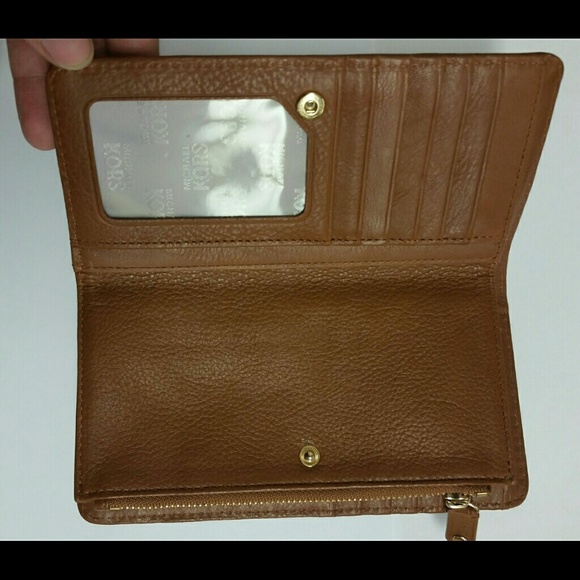 SOLD! - Picture 4 of 4