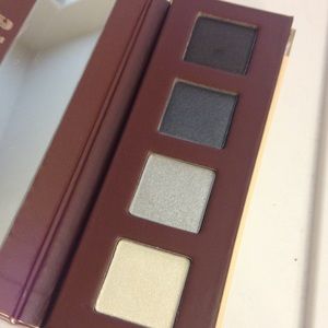 Lorac "indulge in white chocolate"