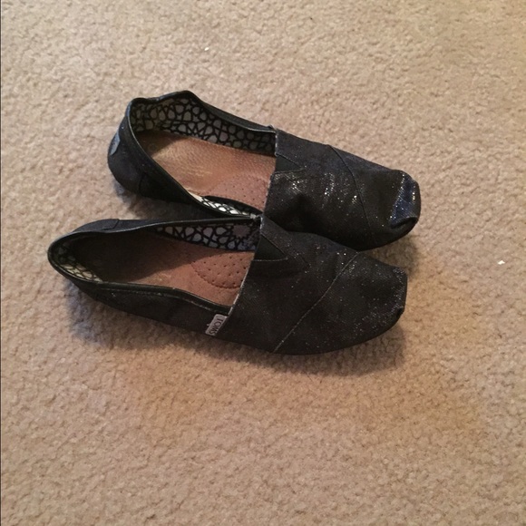 Toms