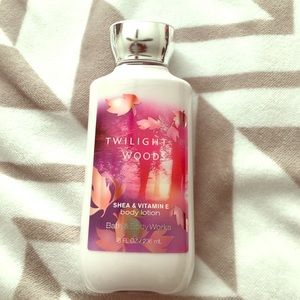 Twilight Woods Body Lotion
