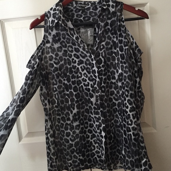 NWT Express cold shoulder leopard button down top