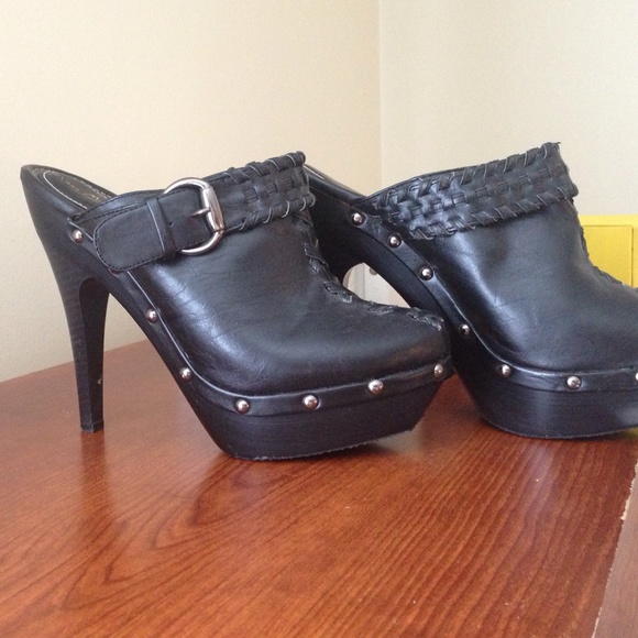 Anne Michelle high heel clog