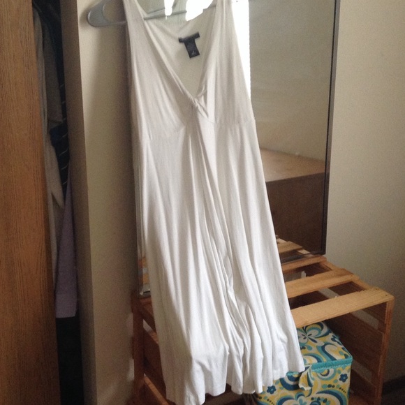 New you & company white dress