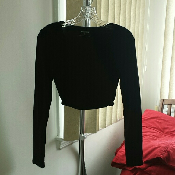 Black crop top