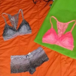 2 super sexy lace bralets/bras set