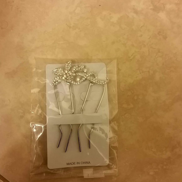 Floral Hair Accessory