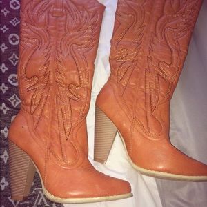 Cowgirl boots. Never worn bc I got wrong size
