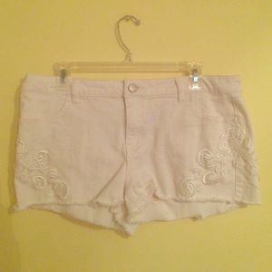 Cute White Denim Shorts