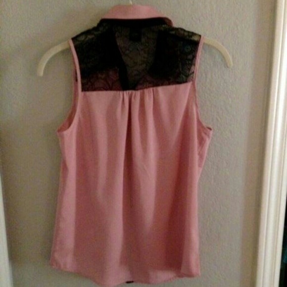 Wet seal pink button up shirt with black lace - Picture 2 of 4